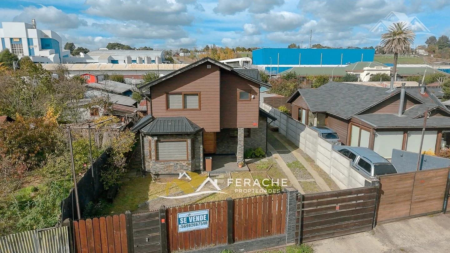 Oferta en Avenida Industrial: casa de alto estándar rebajada a 4.500 UF, La Unión